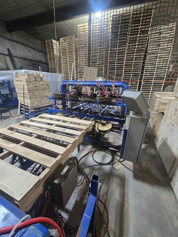 Used Automated Pallet Nailing Machine