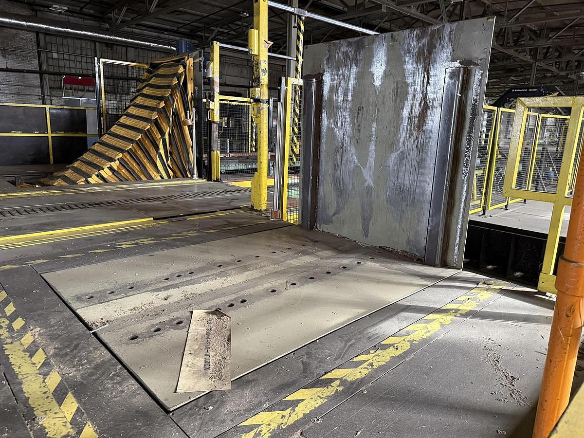 Used Upender, 5,300 lb Capacity - Second Unit