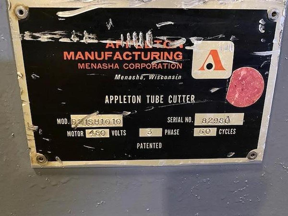 Used 120" Appleton D21SH1010 Automatic Tube Core Cutter