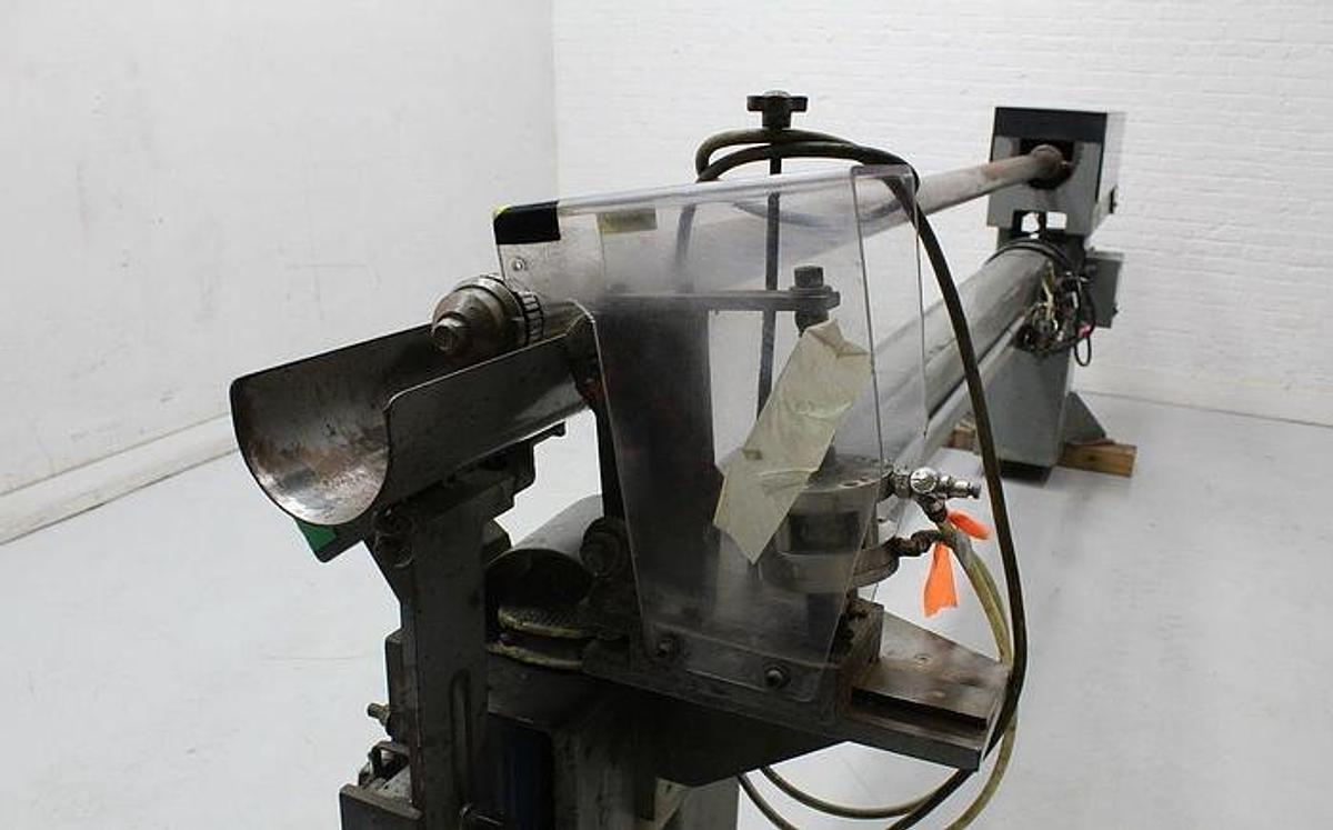 Used 128" Menasha S200 Core Cutter, 1989