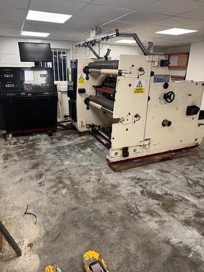 Used Titan SR6 51" Duplex Cantilevered Slitter Rewinder