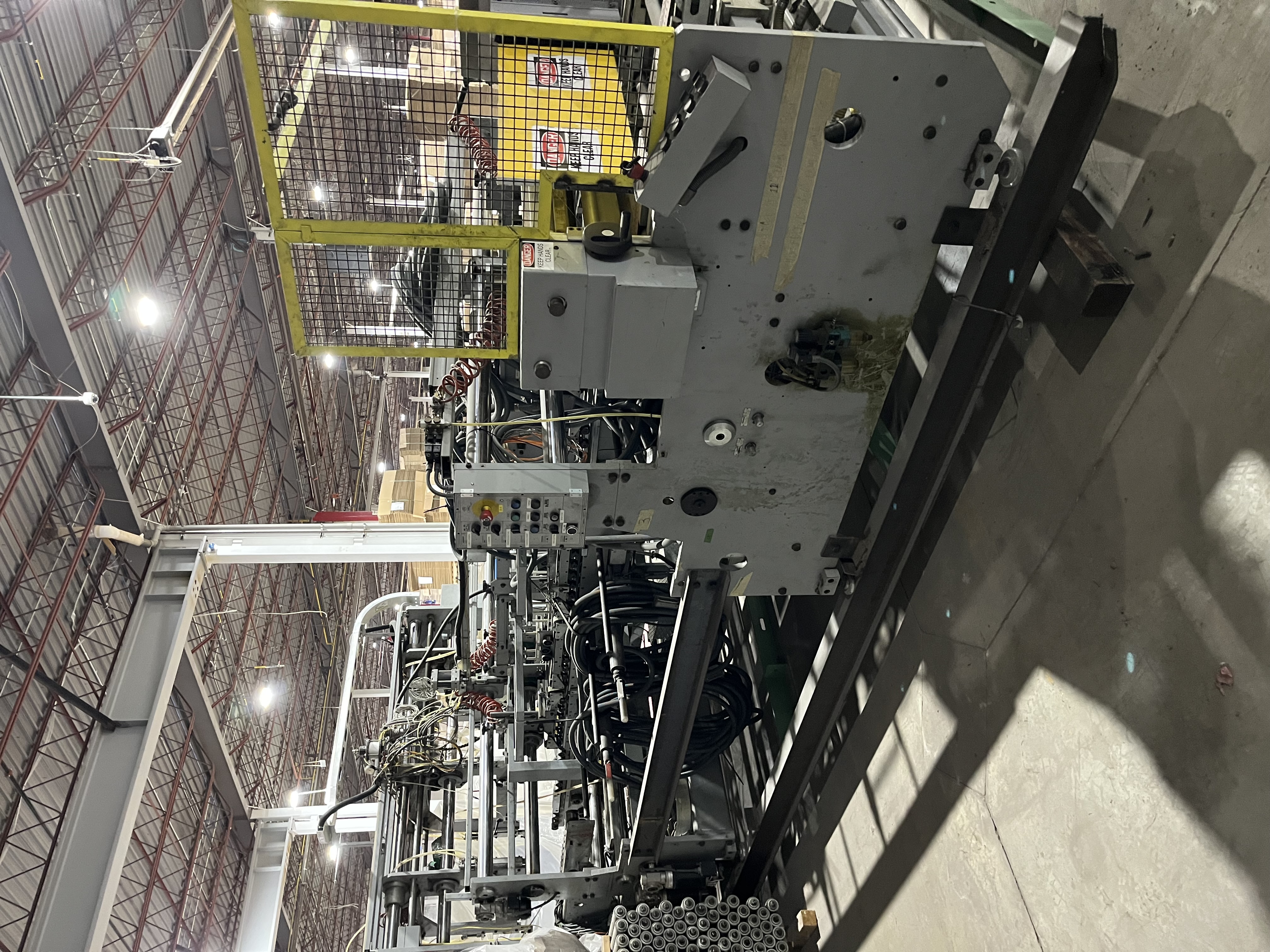 Used VEGA MAXI-225 89” Corrugated Specialty Gluer "Straight Line"