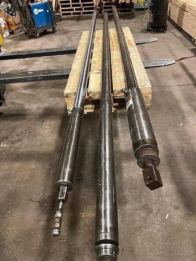 Used Appleton 120" Core Cutter Mandrel, 3.025"