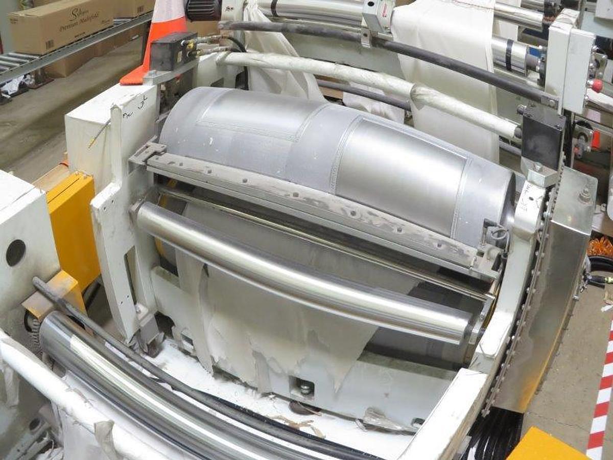 Used 17" Ocean A-500-2T Servo Driven 1/8TH and Double Cross Dinner Napkin Folder