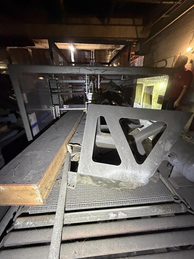 Used ARPAC HCF48 Automatic Horizontal Shrink Wrapper / Packaging System
