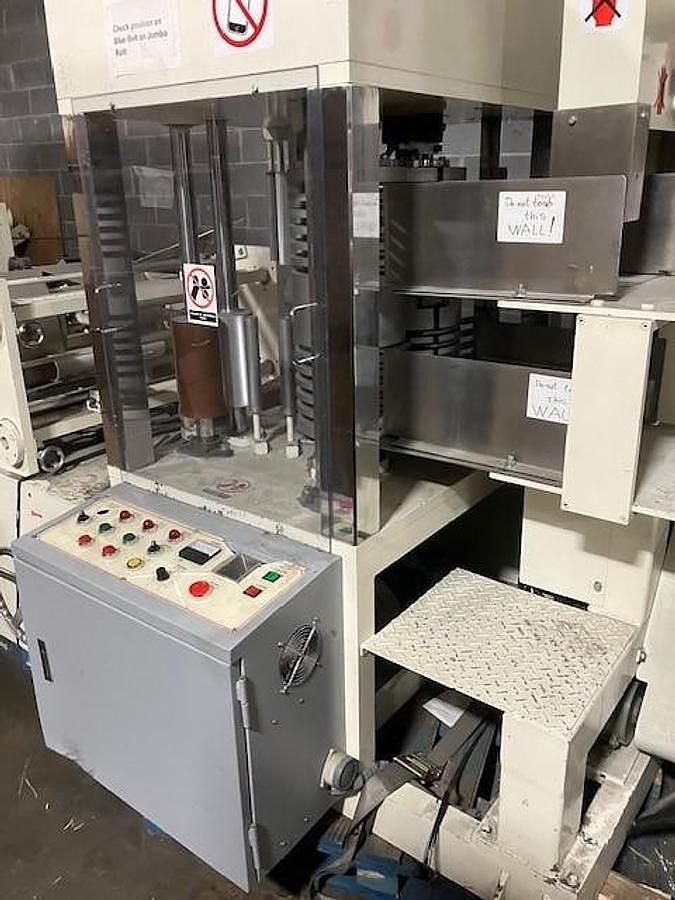 Used 16.5" Hero 1/8 Fold Dinner Napkin Folder