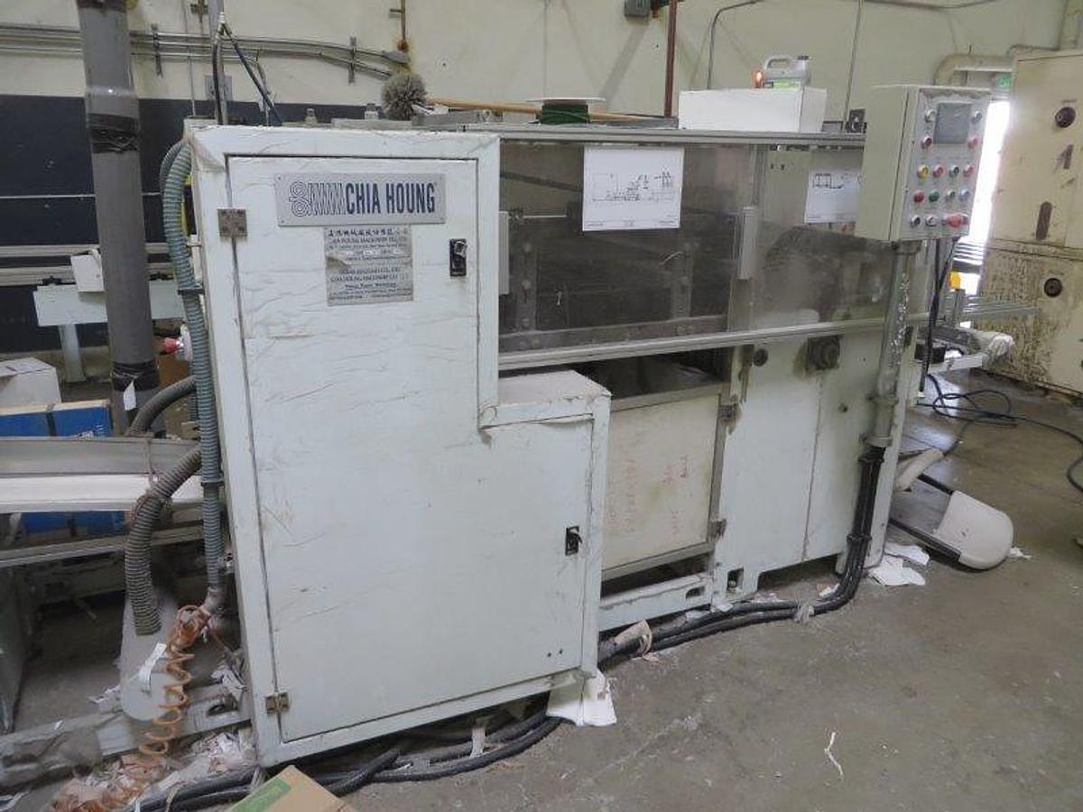 Used 17" Ocean A-500-2T Servo Driven 1/8TH and Double Cross Dinner Napkin Folder