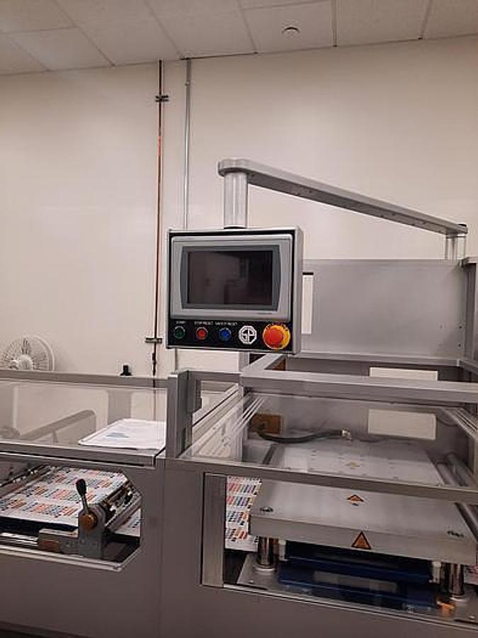 Used SHAWPAK 3SS 3 Side Seal Pouch Machine - 2023