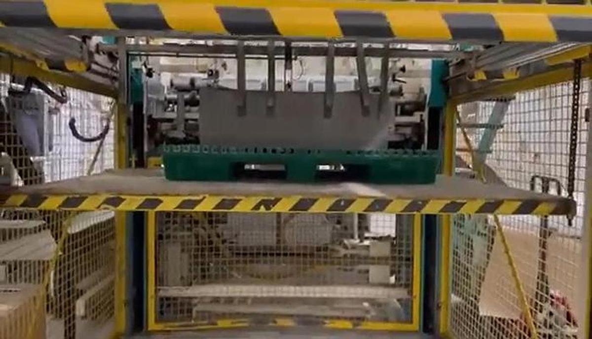 Used KMEC Dreamcut Twin 165 65" Twin Knife Sheeter - 2006