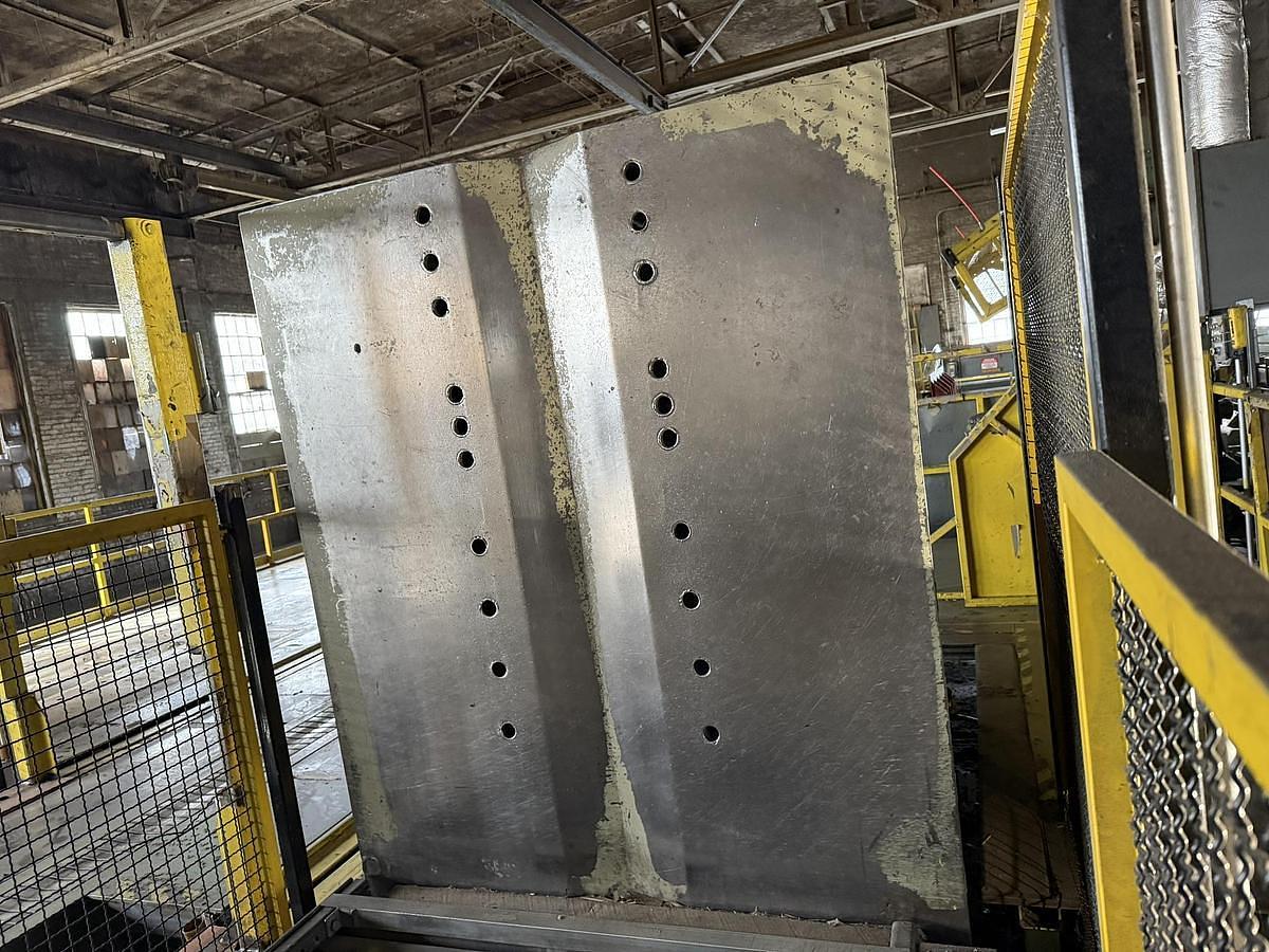 Used Upender, 5,300 lb Capacity