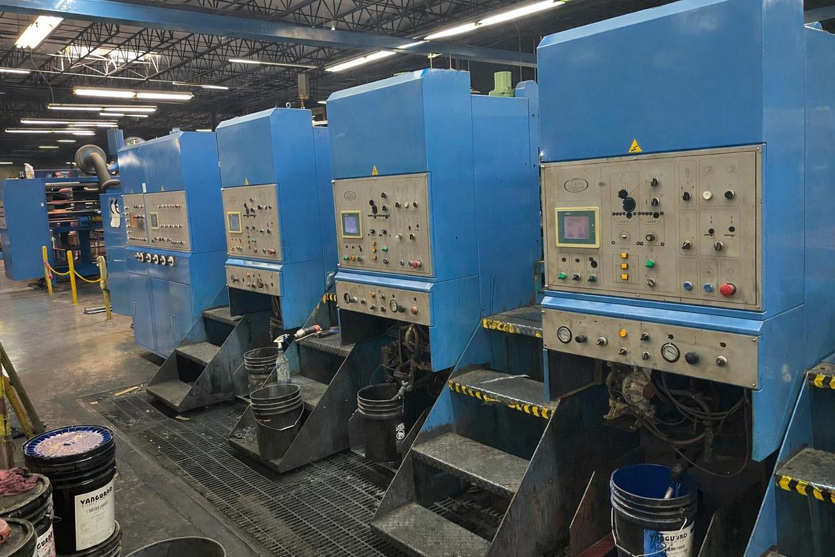 Used 50x108 LMC 3-Color FFG