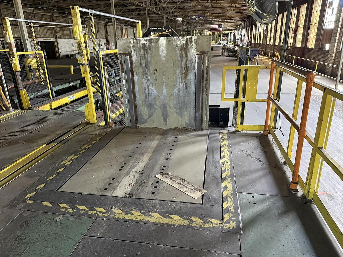 Used Upender, 5,300 lb Capacity - Second Unit