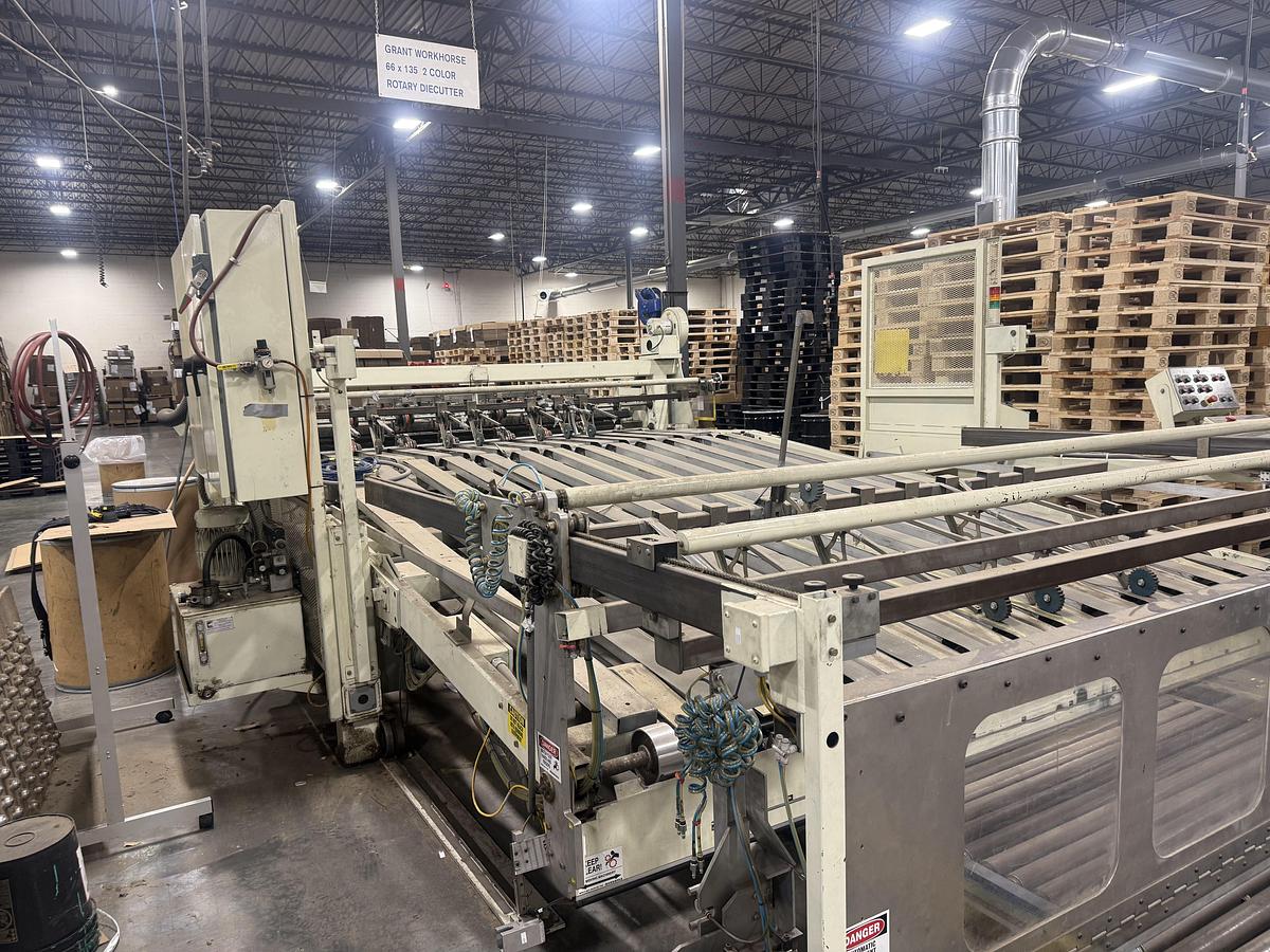 Used AG Stacker Inc. AGS-XRI 135" Flexi-Deck Corrugated Stacker – 480V – For Sale