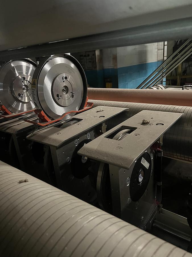 Used 84" Class III Tidland Slitting Section with Driven Female Knife Section Includes (5) Male Knives Model C3-MG-AC