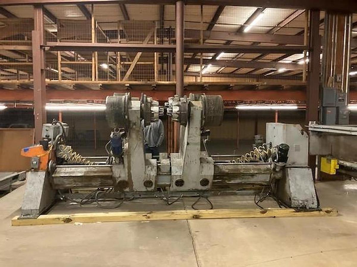 Used 72" Marquip Dual Unwind with Splicer 72" Diameters
