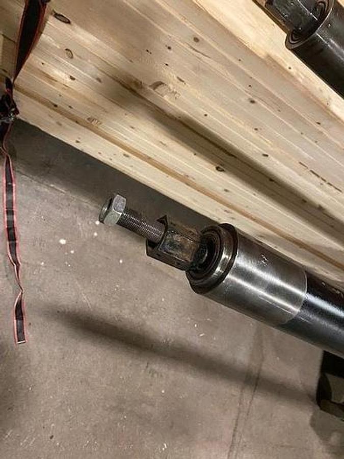 Used Appleton 120" Core Cutter Mandrel, 3.015" (Missing Parts)