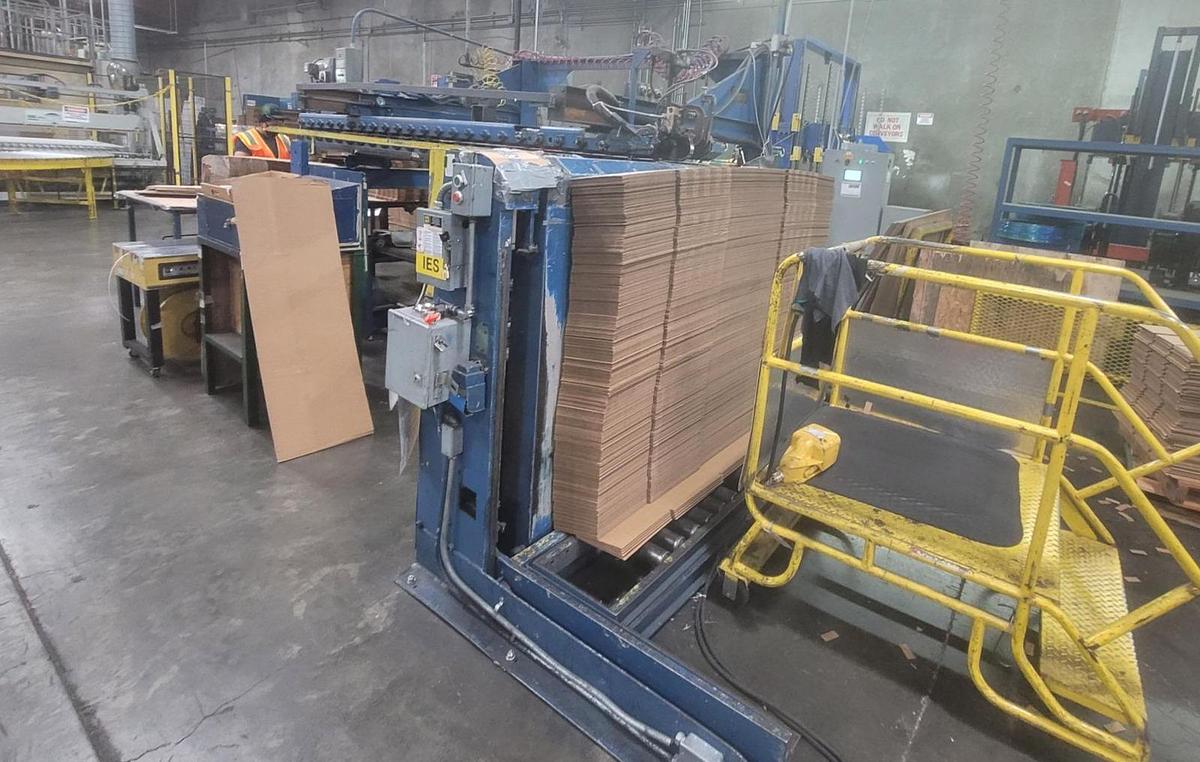 Used 47” Manual Folder Gluer for Sale | Hot Melt | General Corrugated Machinery