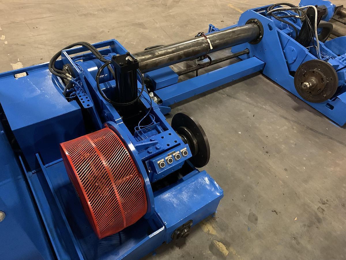 Used 87" Jagenberg Shaftless Floor Pick Up Unwind Stand Model SE-15 60" OD Roll Capacity