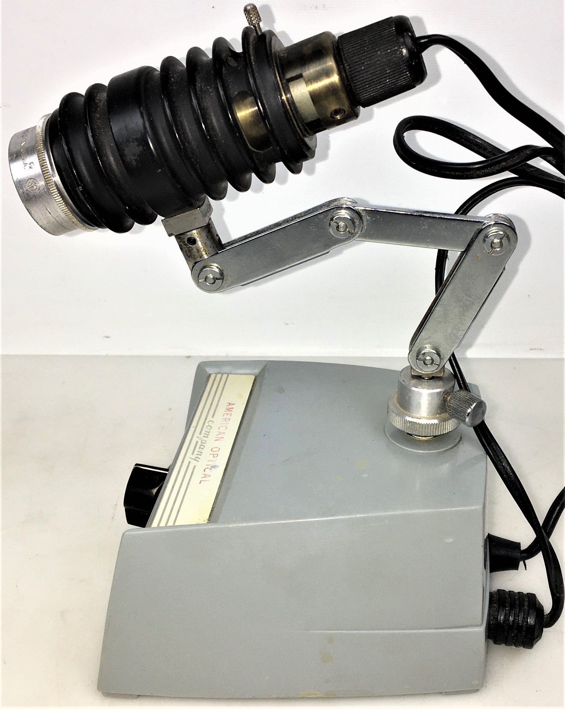 Used American Optical StarLite 65 Variable Transformer with Lamp