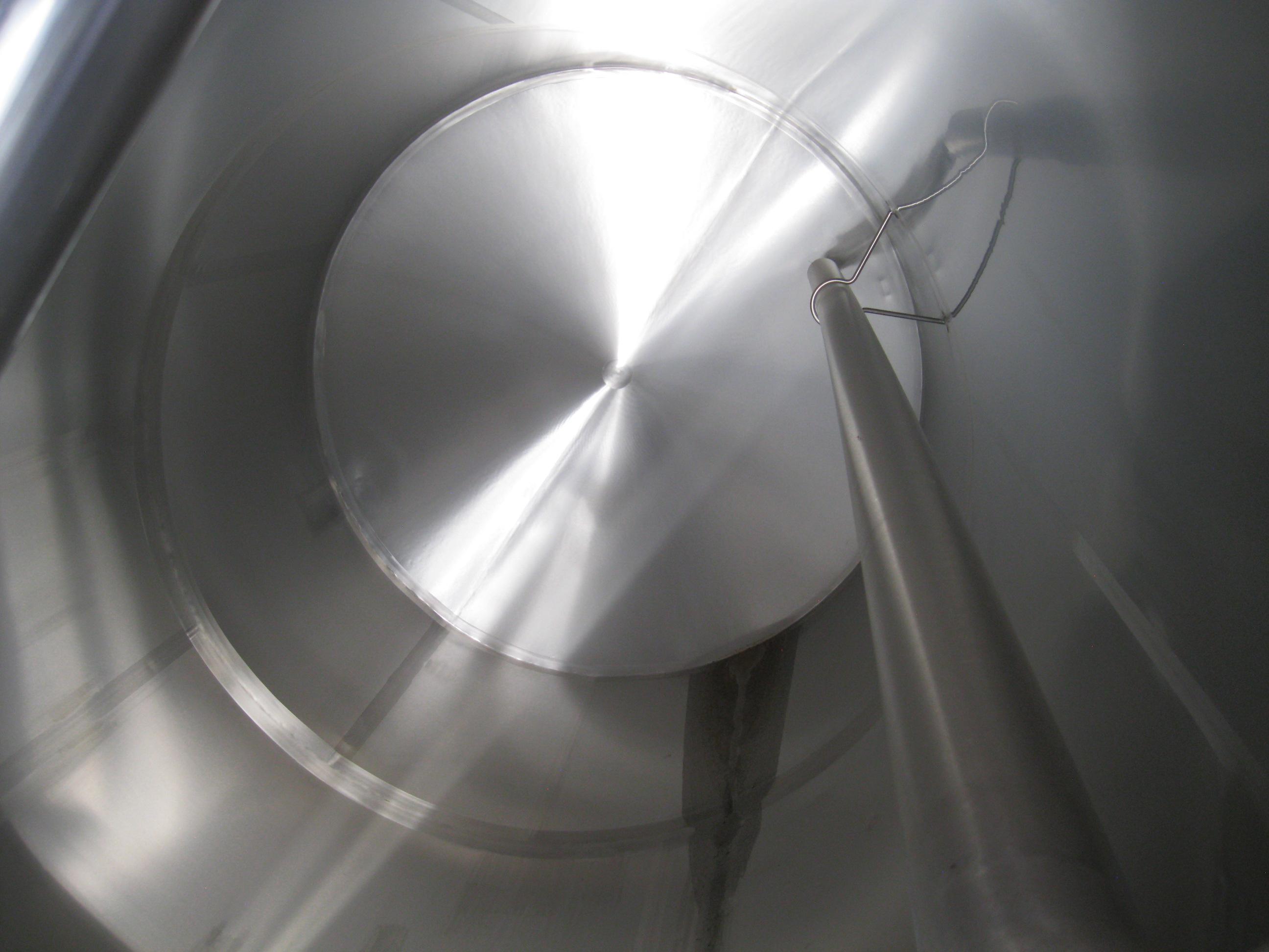 Refurbished 4500 GALLON VERTICAL JACKETED STORAGE TANK.