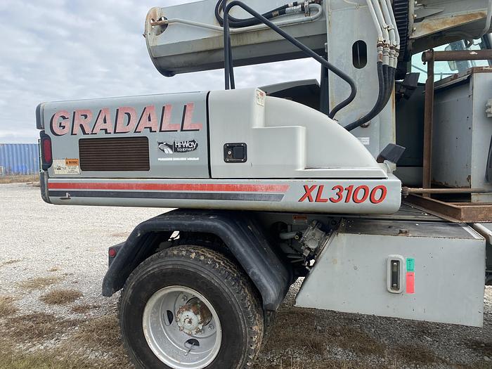 Used 2004 Gradall XL3100