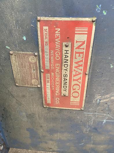 Used NEWAYGO HANDY SANDY BUCKET ELEVATOR