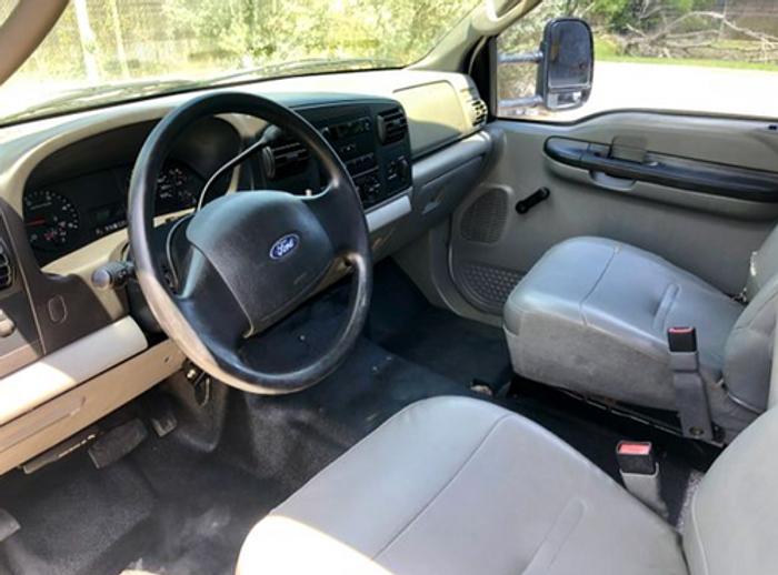 Used 2005 Ford F550 Service Truck