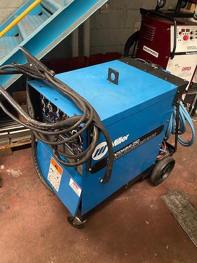 Usato SALDATRICE A TIG MILLER