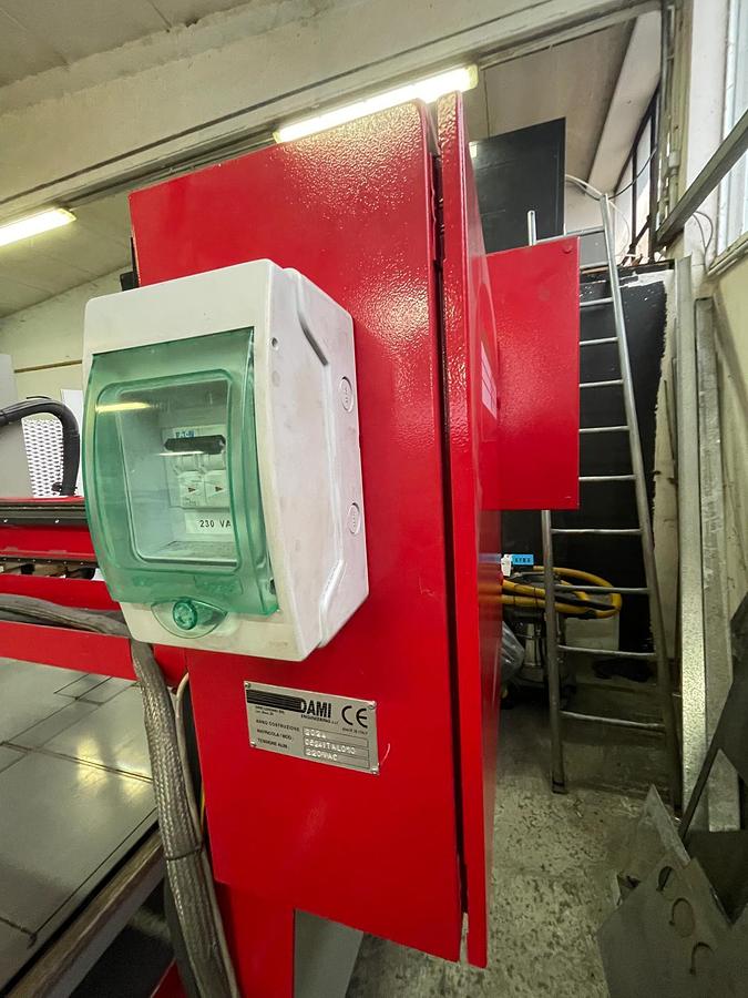 Usato PLASMA CONTROLLO NUMERICO DAMI ITALO 1530