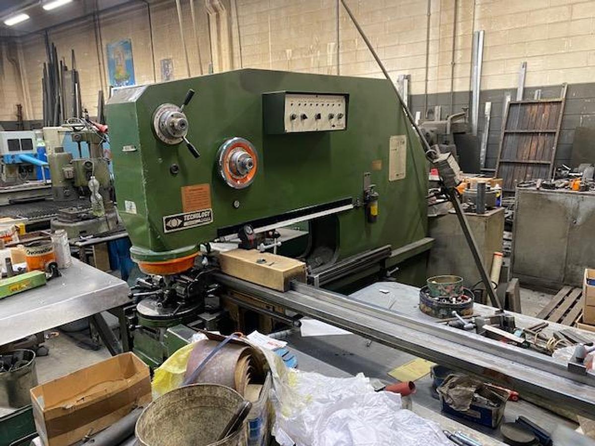 Usato PUNZONATRICE MECCANICA TECNOLOGY