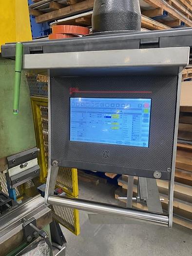 Usato PIEGATRICE IDRAULICA COMAC