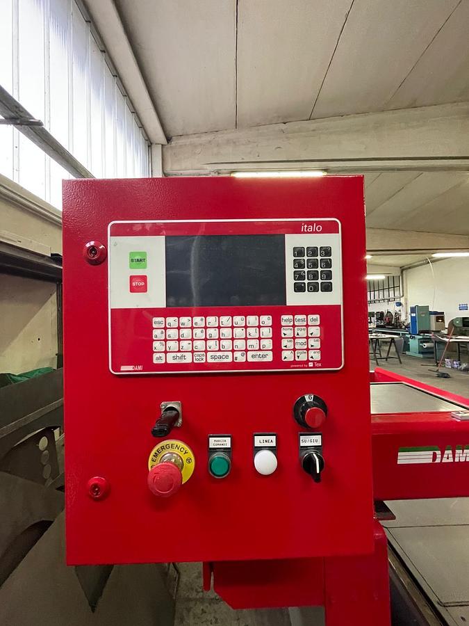 Usato PLASMA CONTROLLO NUMERICO DAMI ITALO 1530