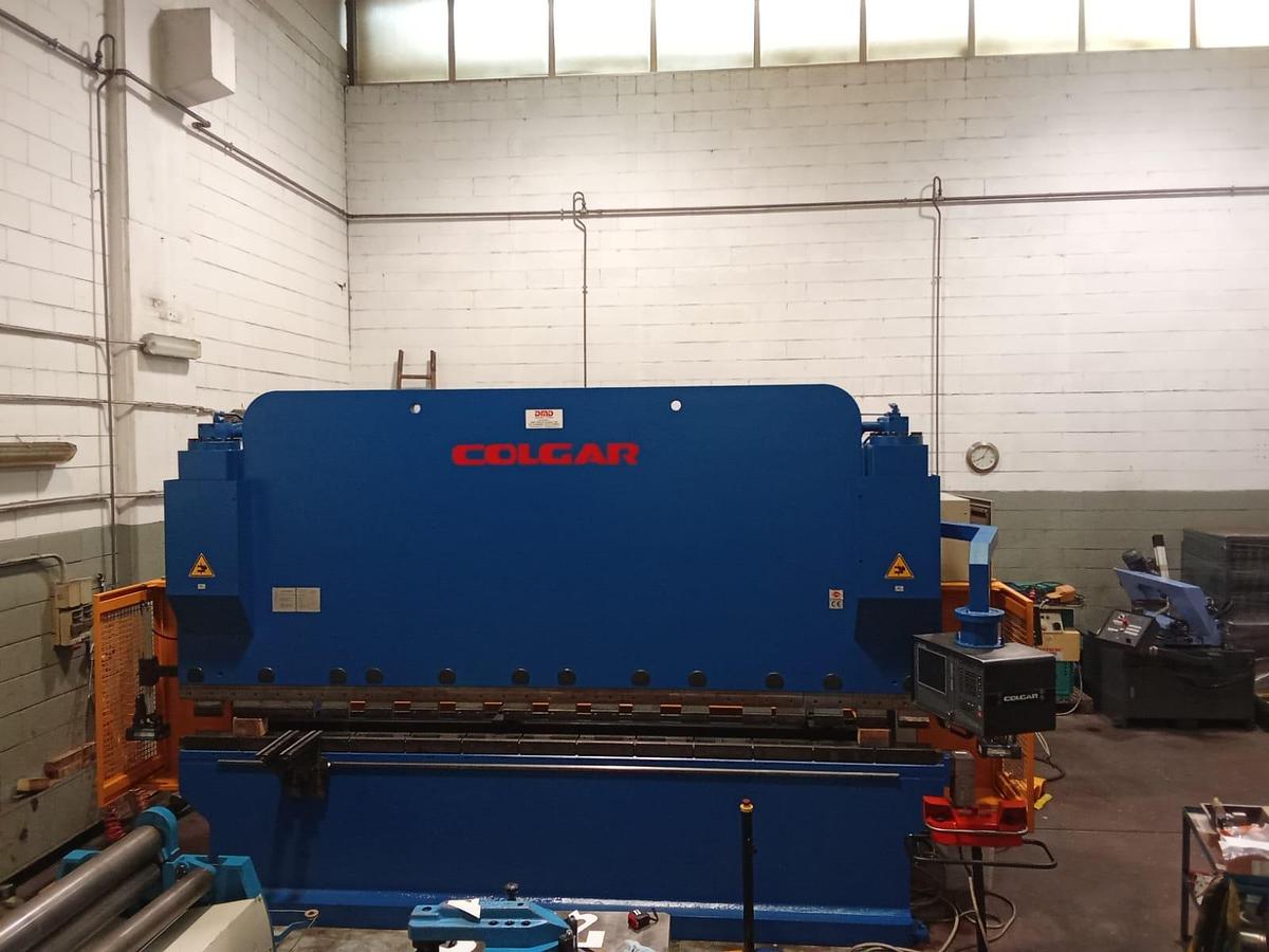 Usato Piegatrice idraulica COLGAR