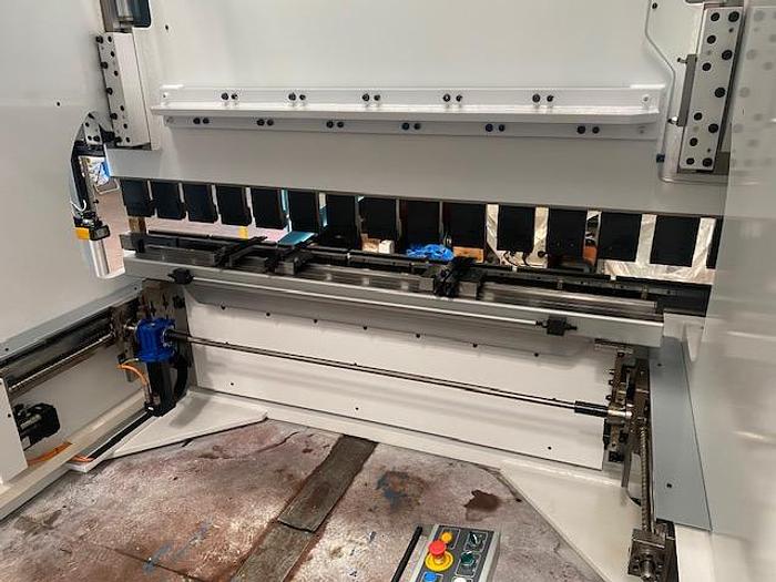 Usato Piegatrice idraulica VIMERCATI 3000x 150Ton.