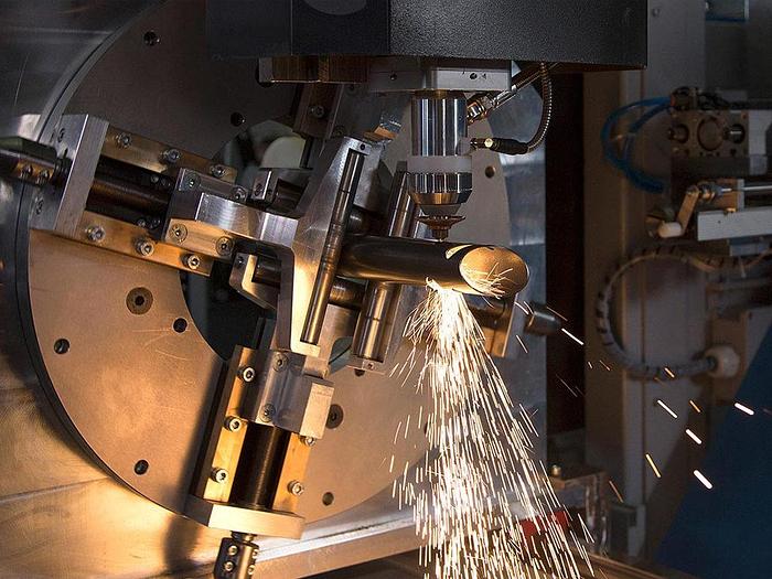CY LASER: Sistemi di taglio laser in fibra ottica per tubi