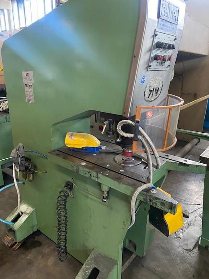 Usato PUNZONATRICE MANUALE RAINER