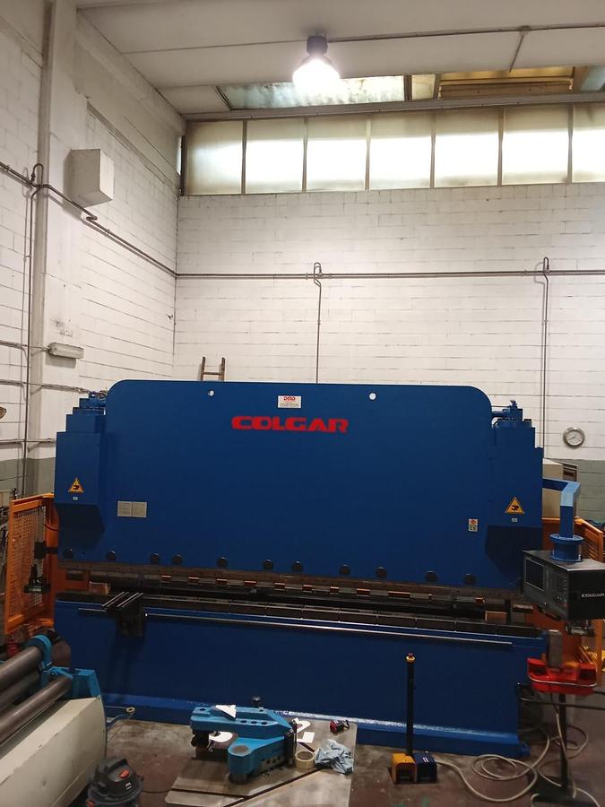 Usato Piegatrice idraulica COLGAR