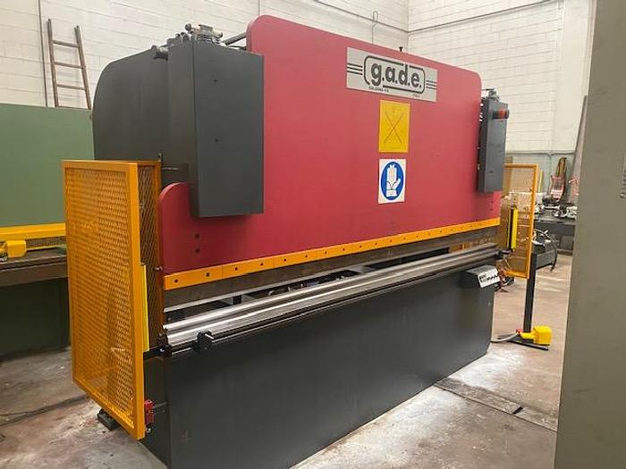 Usato PIEGATRICE IDRAULICA GADE 3050x50Ton.