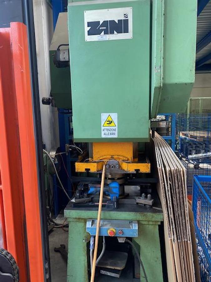 Usato PRESSA ECCENTRICA ZANI 60 Ton.