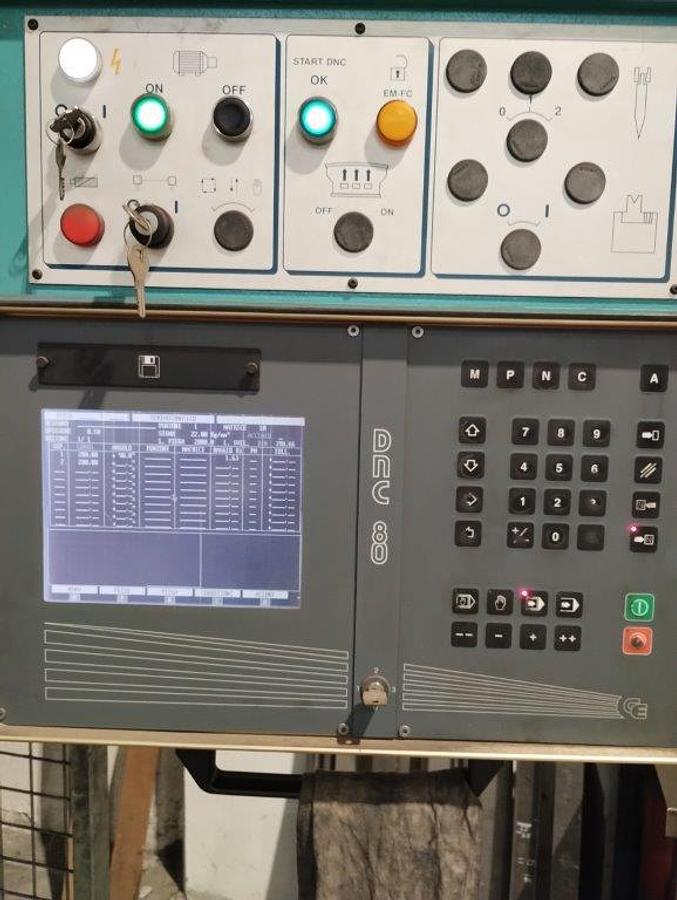 Usato PIEGATRICE IDRAULICA VIMERCATI