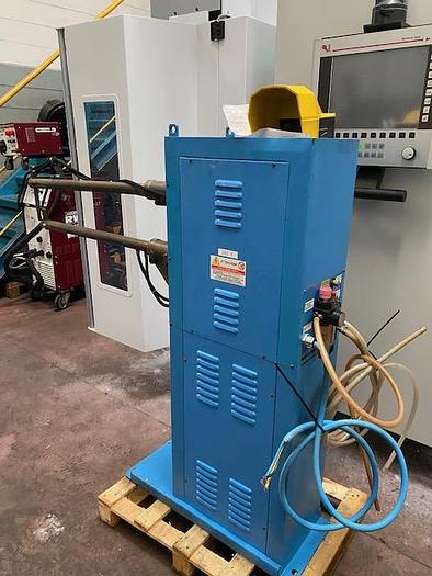 Usato PUNTATRICE A COLONNA EME 20Kw