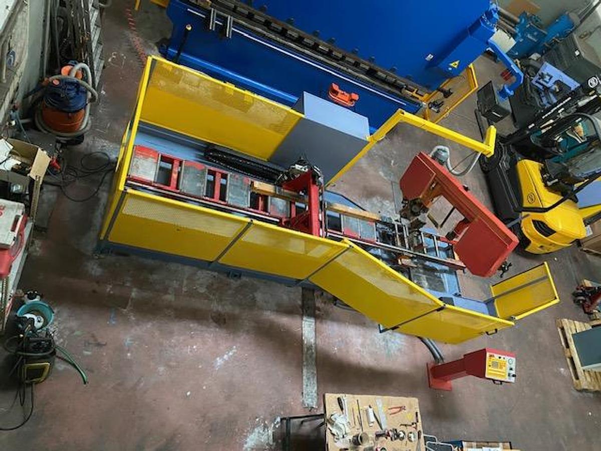 Usato SEGATRICE A NASTRO BTM