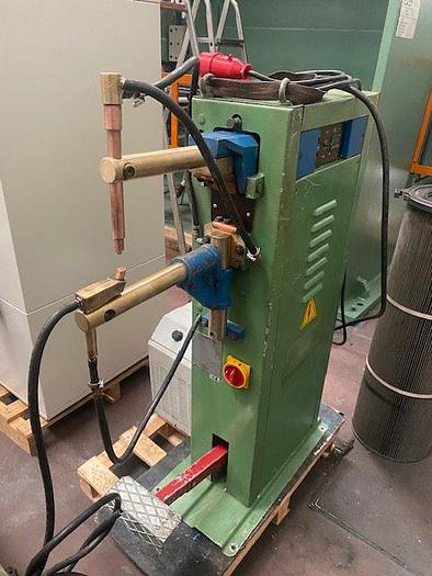 Usato Puntatrice a colonna CEA.