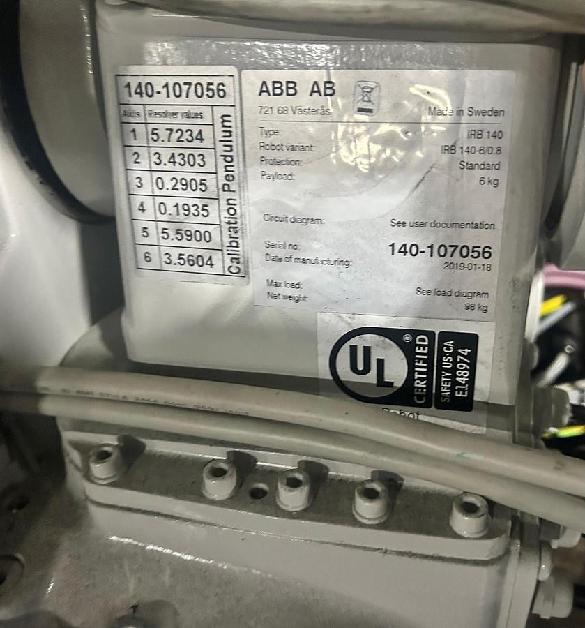Used 2019 ROBOT - ABB IRB 140