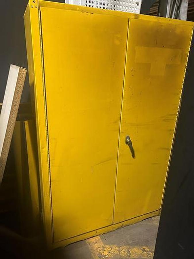 Used Paint Cabinet