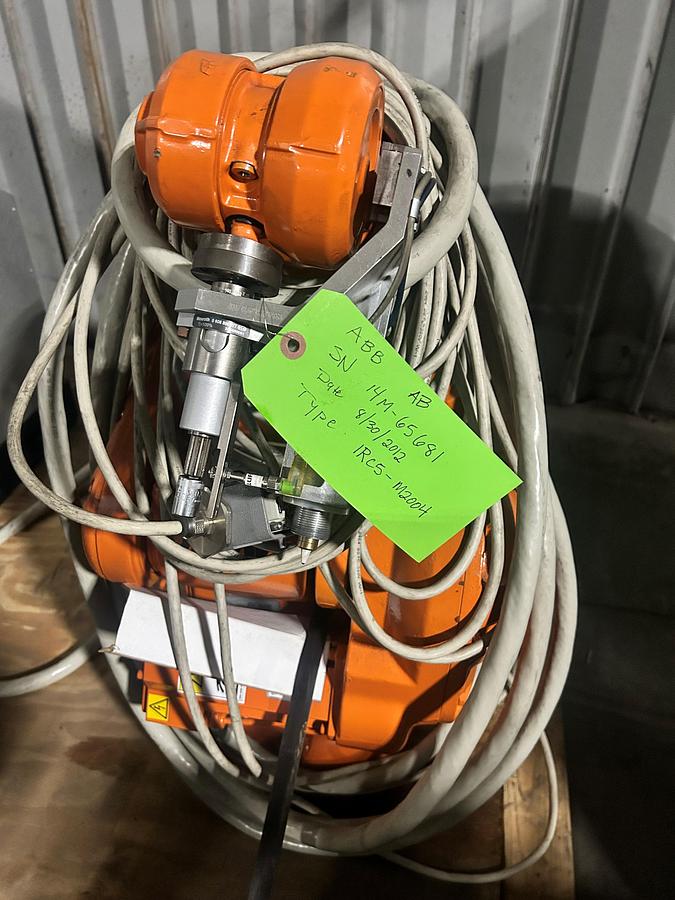 Used 2012 ROBOT - ABB IRC5 M2004