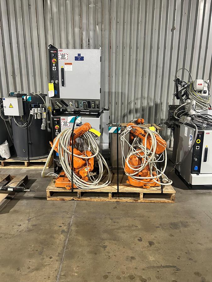 Used 2012 ROBOT - ABB IRC5 M2004