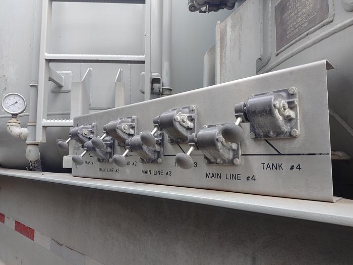 Used 2010 Quad Can Field Bin, WILCO