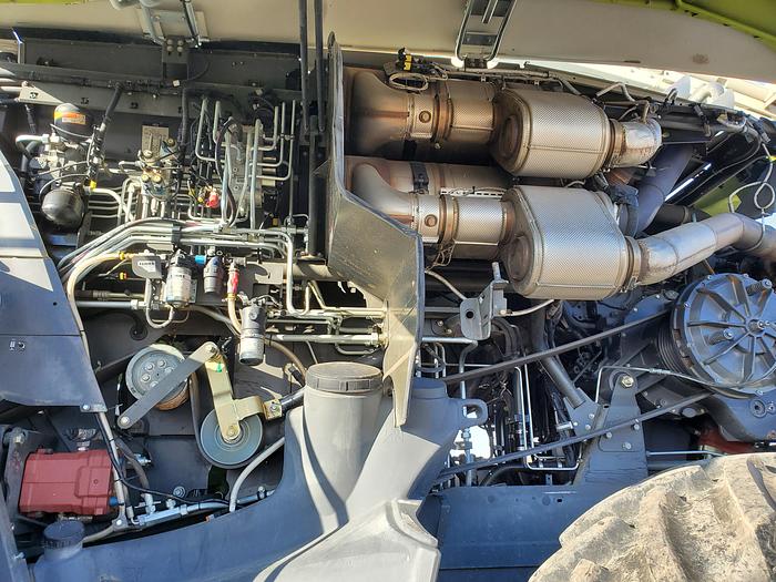 Used 2018 Claas Jaguar 980 Harvester