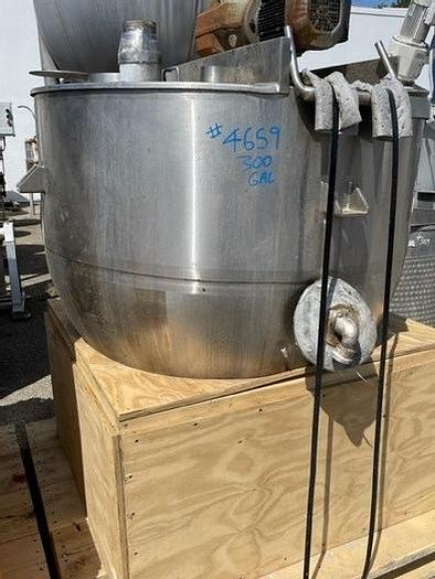 Used Mueller 300 Gallon Stainless Steel Jacketed Mixing Kettle with Double Motion Agitation